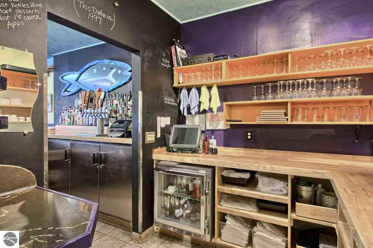 320 Main St, Frankfort, MI 49635